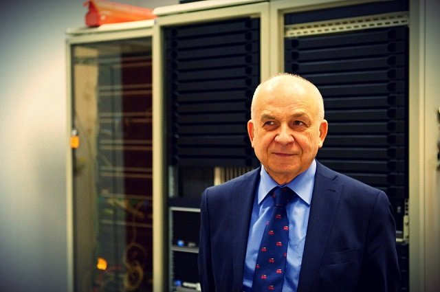 "Robię to, co lubię i mam dookoła siebie ekspertów w swoich dziedzinach. To jest recepta na nasz sukces." – dr Tomasz Kośmider