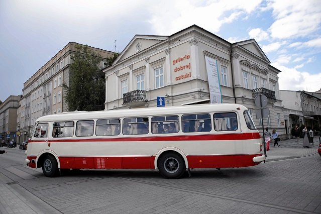 Autosan jest istotną częścią historii polskiego transportu. Czy fiasko kolejnych negocjacji oznacza jego definitywny koniec?