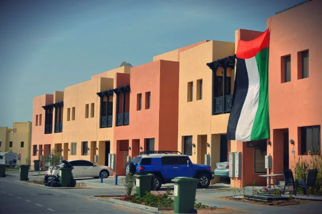Pracownicy szajka z Abu Dabi znaleźli Izodom w Zduńskiej Woli. Finalnie wybudowali osiedle na 2,5 tys. mieszkań