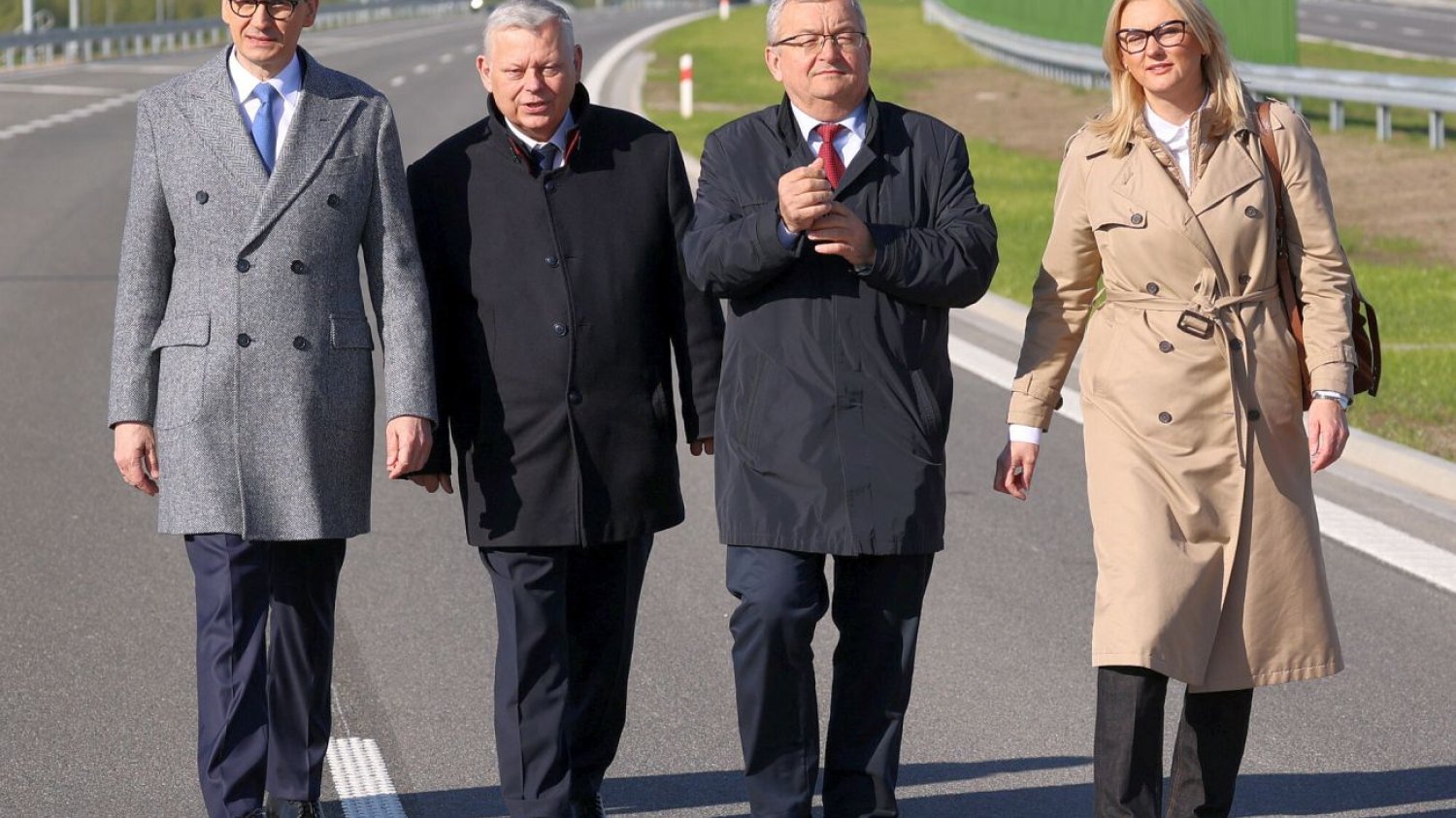 Politycy PiS uwielbiają otwierać inwestycje. Nawet te już od dawna otwarte