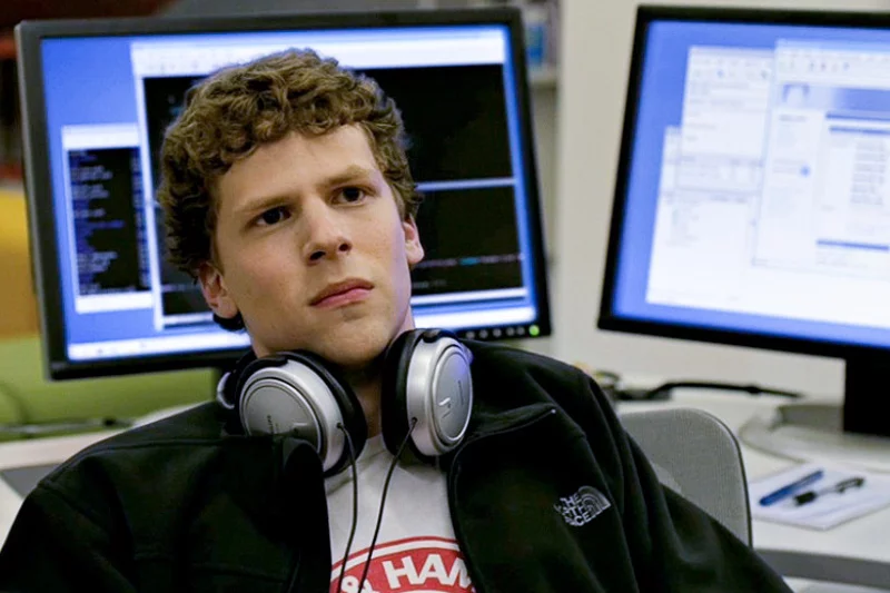 Dla niektórych Mark Zuckerberg wciąż pozostaje kontrowersyjna postacią. Jak odgrywający jego postać Jesse Eisenberg w filmie "The Social Network".