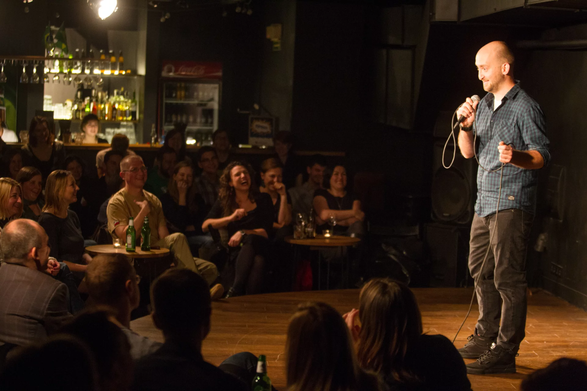 Naukowcy doskonale poradzili sobie z trudnym zadaniem jakim jest stand-up.