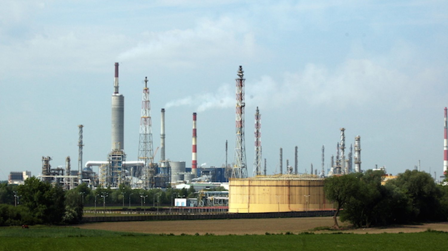Petrochemia w Płocku.