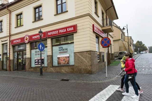 Sieć sklepów Małpka Express boryka się z potężnymi kłopotami.