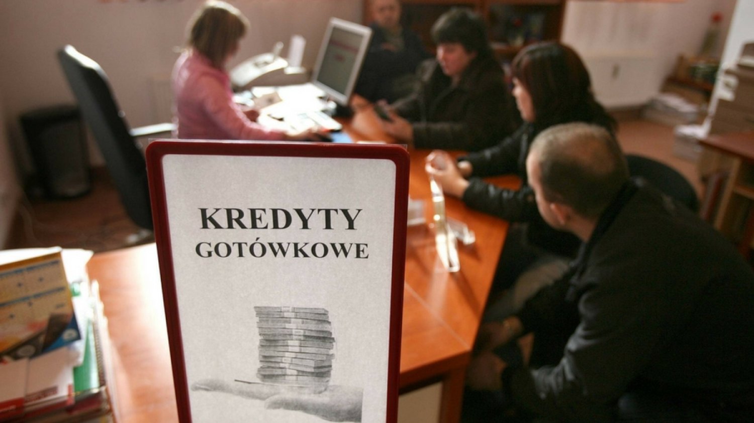 Przeszło pół miliona dłużników, z czego 110 tys. przybyło w ciągu roku - to bilans lekkomyślności młodych Polaków.