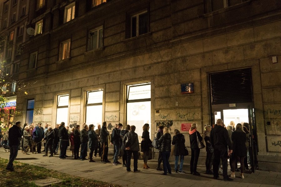 Zwiększone obwody wyborcze i zmniejszona obsada komisji. Deficyt pieczątek, budek do głosowania, a nawet długopisów. Przygotowanie wyborów samorządowych woła o pomstę do nieba.