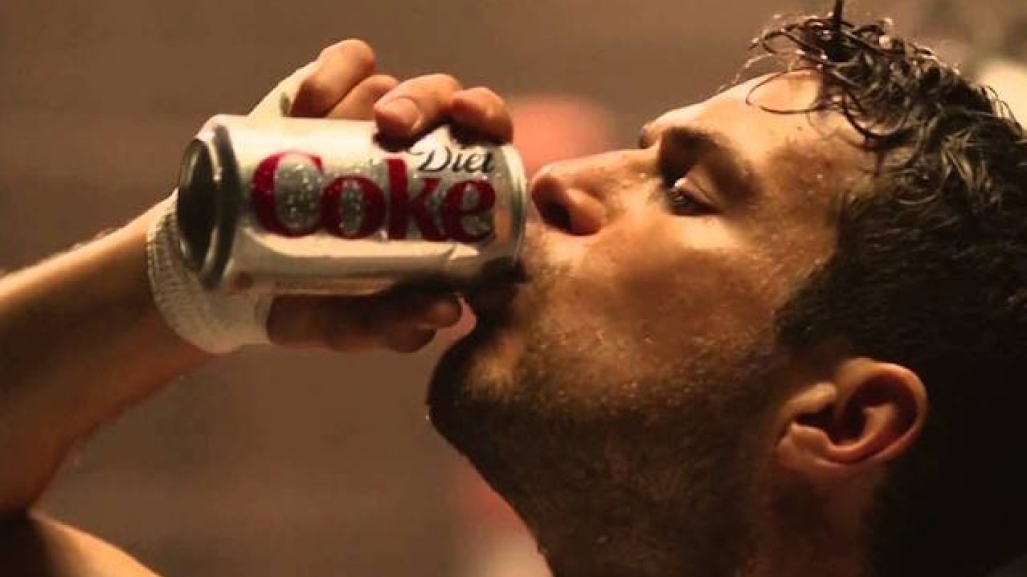 Dietetyczna Cola nie powinna znajdować się w diecie sportowca. Ani czyjejkolwiek innej.