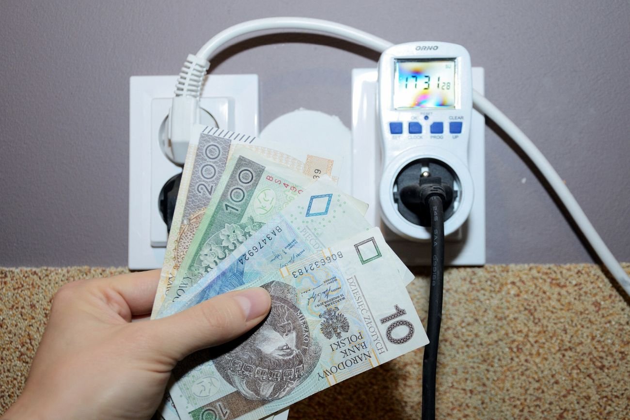 Niewielu Polaków wie, jak skutecznie oszczędzać prąd