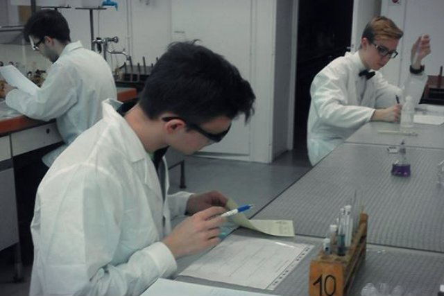 Laboratorium Nitro-Chemu