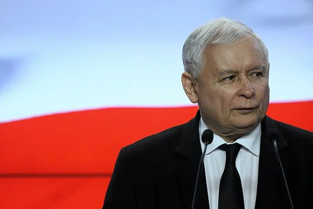 15 tys. zł - taki ponoć ma być limit zarobków w państwowych spółkach dla kandydatów PiS na samorządowców