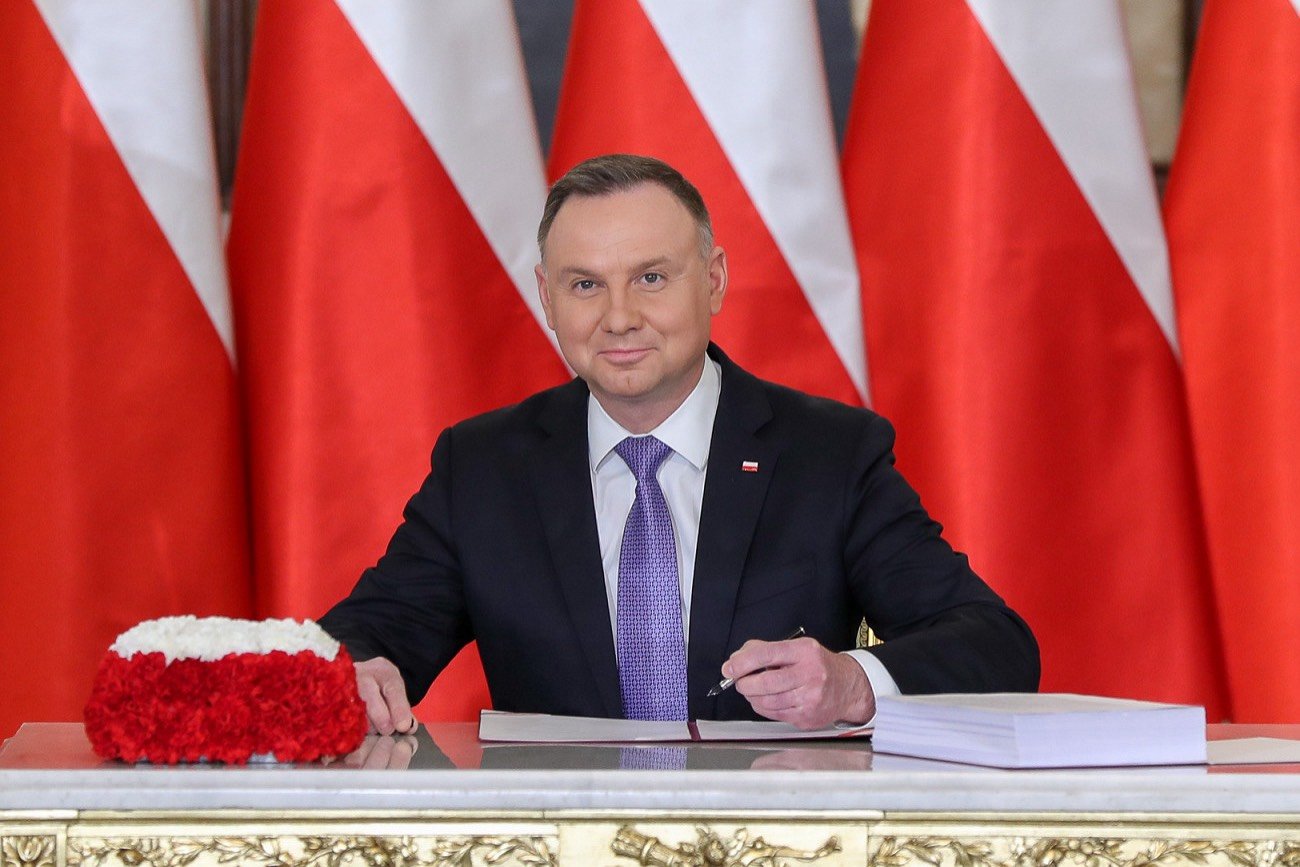 Waloryzacja emerytur i rent w 2023 roku. Jest podpis prezydenta Andrzeja Dudy