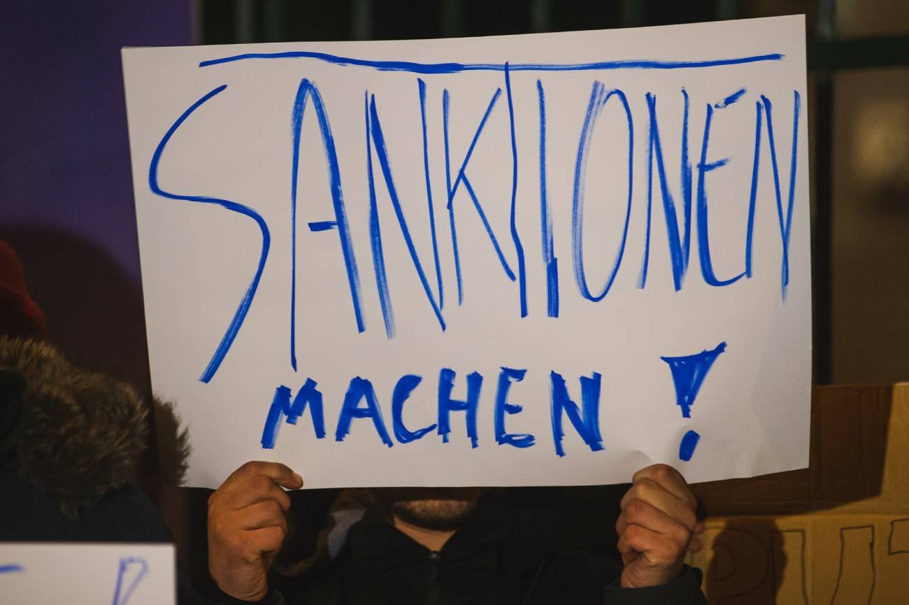 Manifestacje wsparcia dla Ukrainy i przeciwko bierności Zachodu.