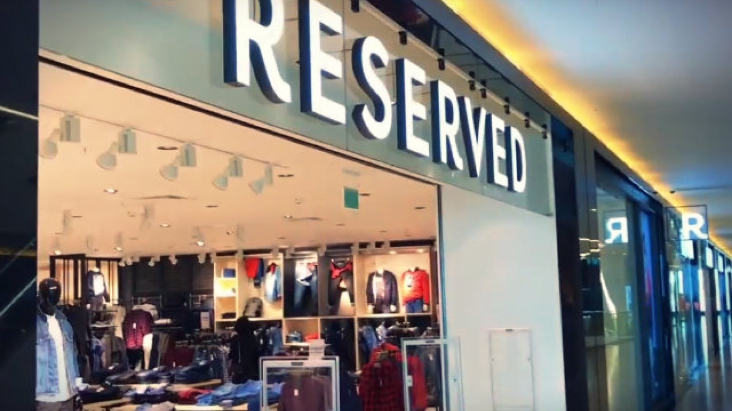 Mimo ogromnego tłoku, w pierwszym białoruskim sklepie Reserved nie dochodziło do scen rodem z wyprzedaży w Lidlu