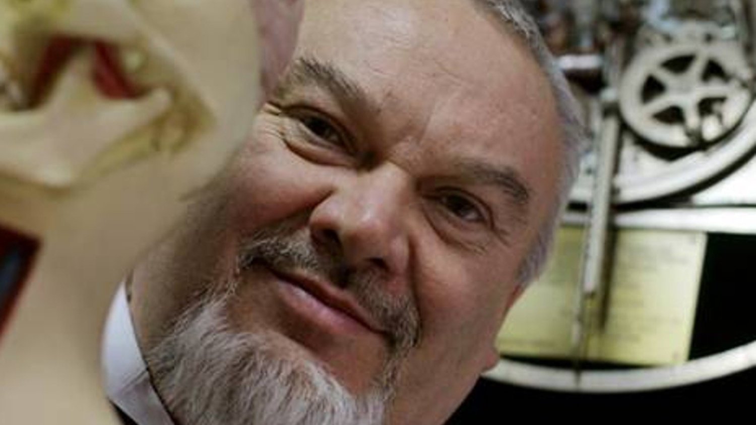 Profesor Ryszard Tadeusiewicz, ostrzega przed "pociągnięciem diabła za ogon".