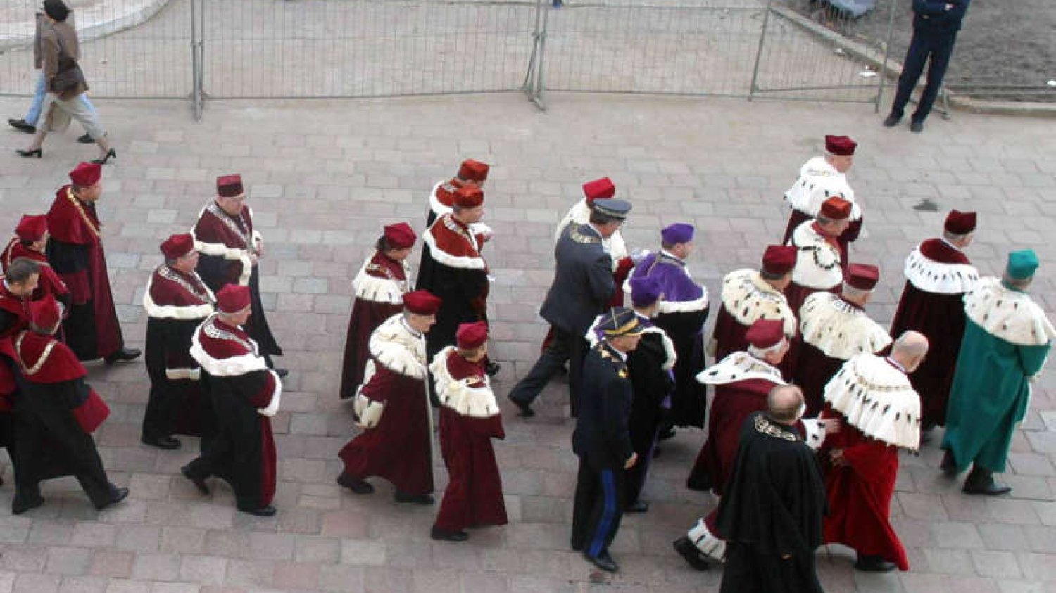 Prawie połowa polskich naukowców nie publikuje żadnych prac naukowych