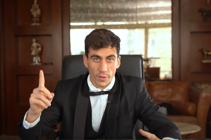 Youtuber z Cypru ujawnia zarobki europosłów