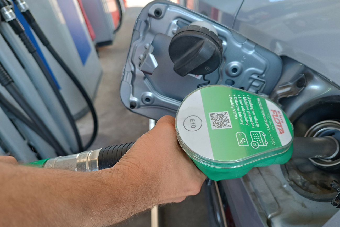 Ceny na stacjach paliw na początku września 2024 roku mają być niższe