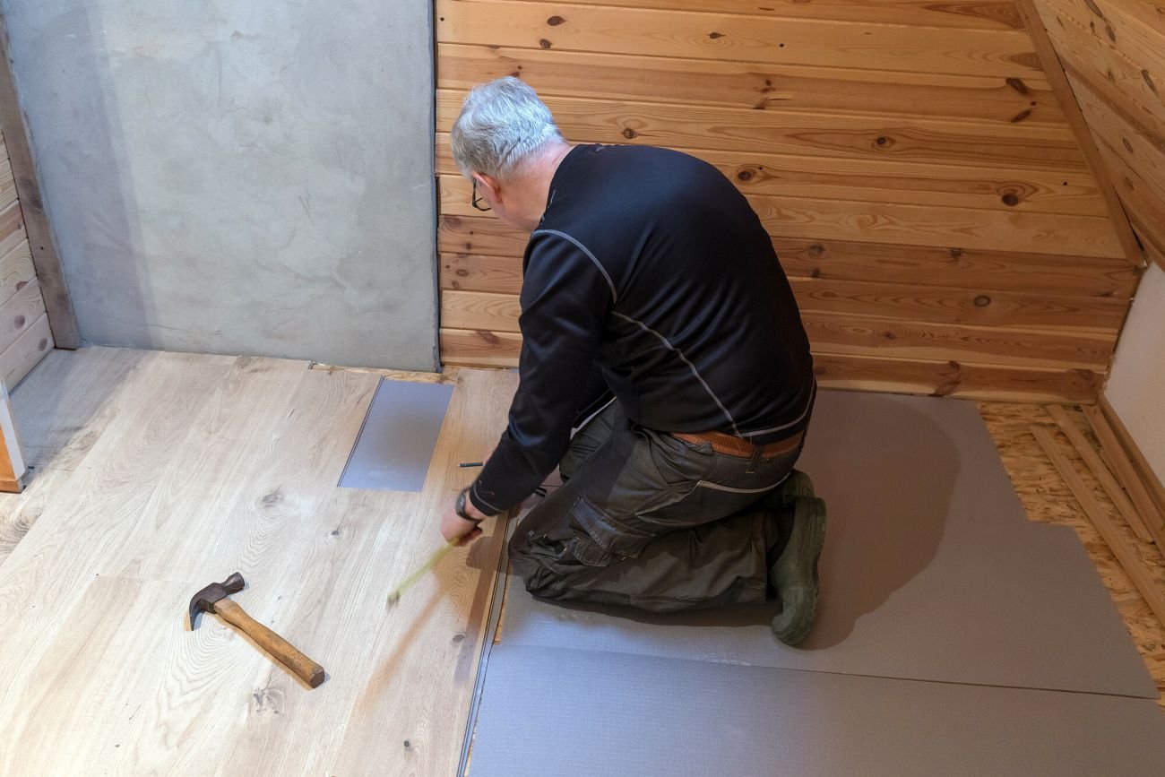 Ponad połowa z nas łapie fuchy, żeby zarobić przed zimą na prąd i ogrzewanie