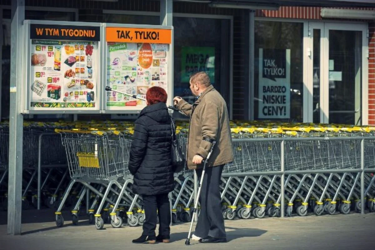 Sklepy skróciły godziny otwarcia 31 grudnia. Część z nich zostanie zamkniętych o godzinie 18.