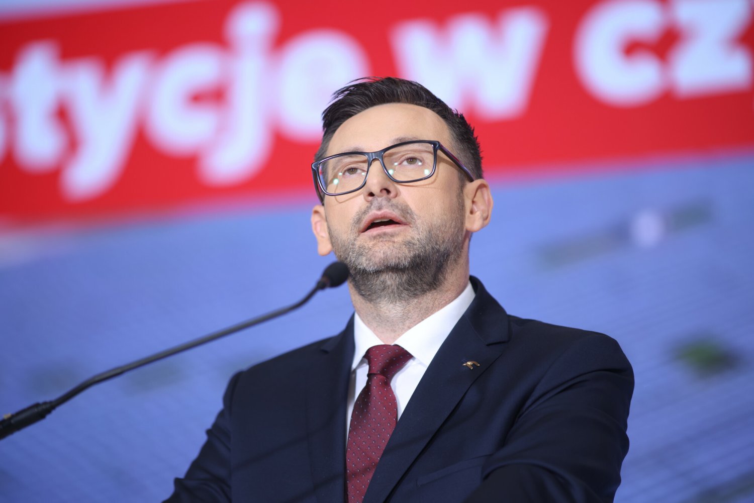 Daniel Obajtek wyjechał za granicę – Szczerba powiadamia służby