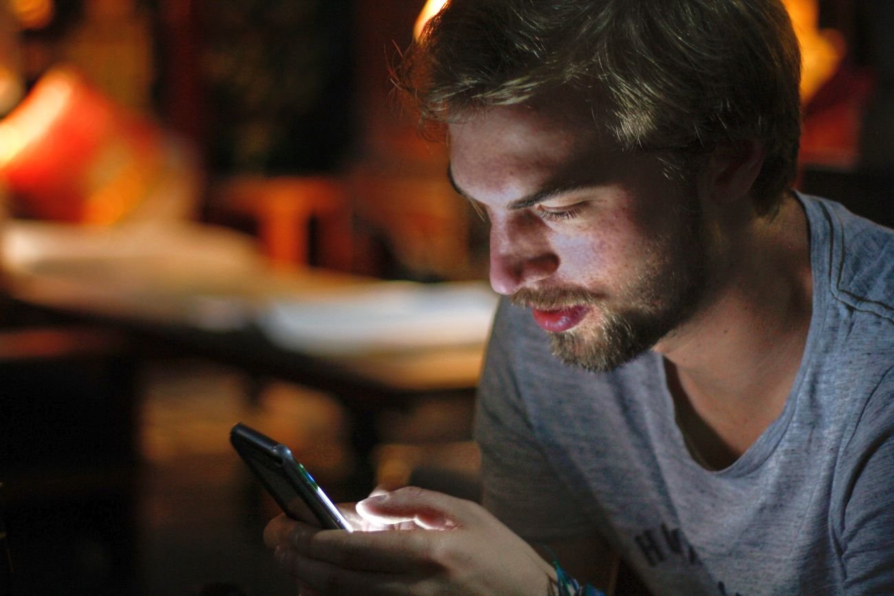 Jaki kod PIN ustawić w telefonie? Taki, którego nikt nie odgadnie