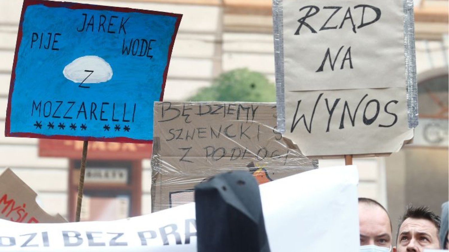 Protesty branży gastronomicznej nie poskutkowały. Rząd pozostał nieugięty.