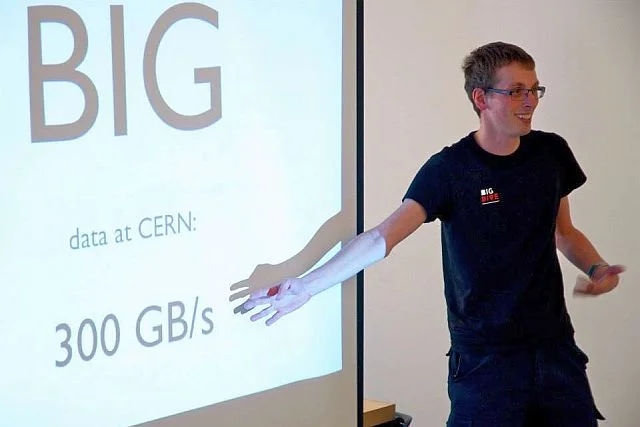 - Nie znam firmy, która nie miałaby problemu ze znalezieniem dobrego specjalisty z data science - Piotr Migdał