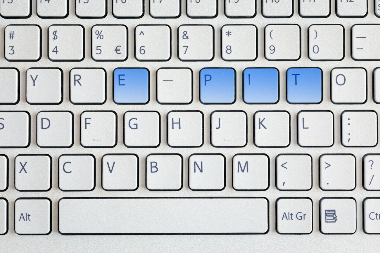 "Twój e-pit, choć jest niewątpliwym ułatwieniem, posiada tylko te dane, które trafiły do organów podatkowych."