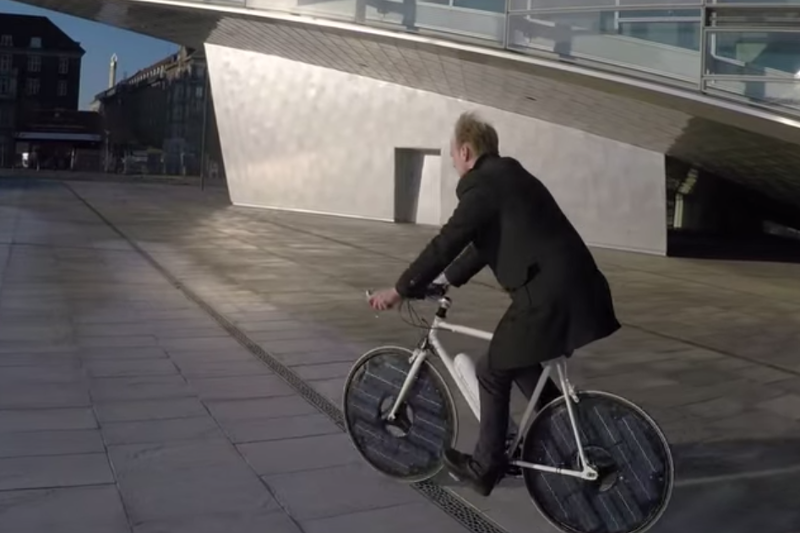 W Danii powstał rower zasilany tylko energią słoneczną. Może się rozpędzić do 48 km/h oraz pokonać ponad 60 km.