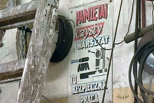 Hala nie jest używana i powoli niszczeje