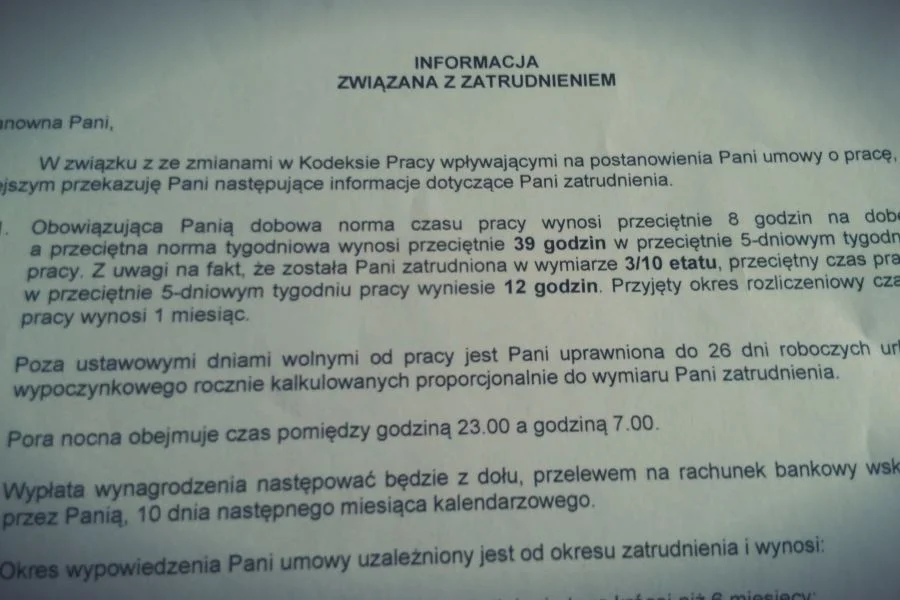 Fragment umowy o pracę w TK Maxx