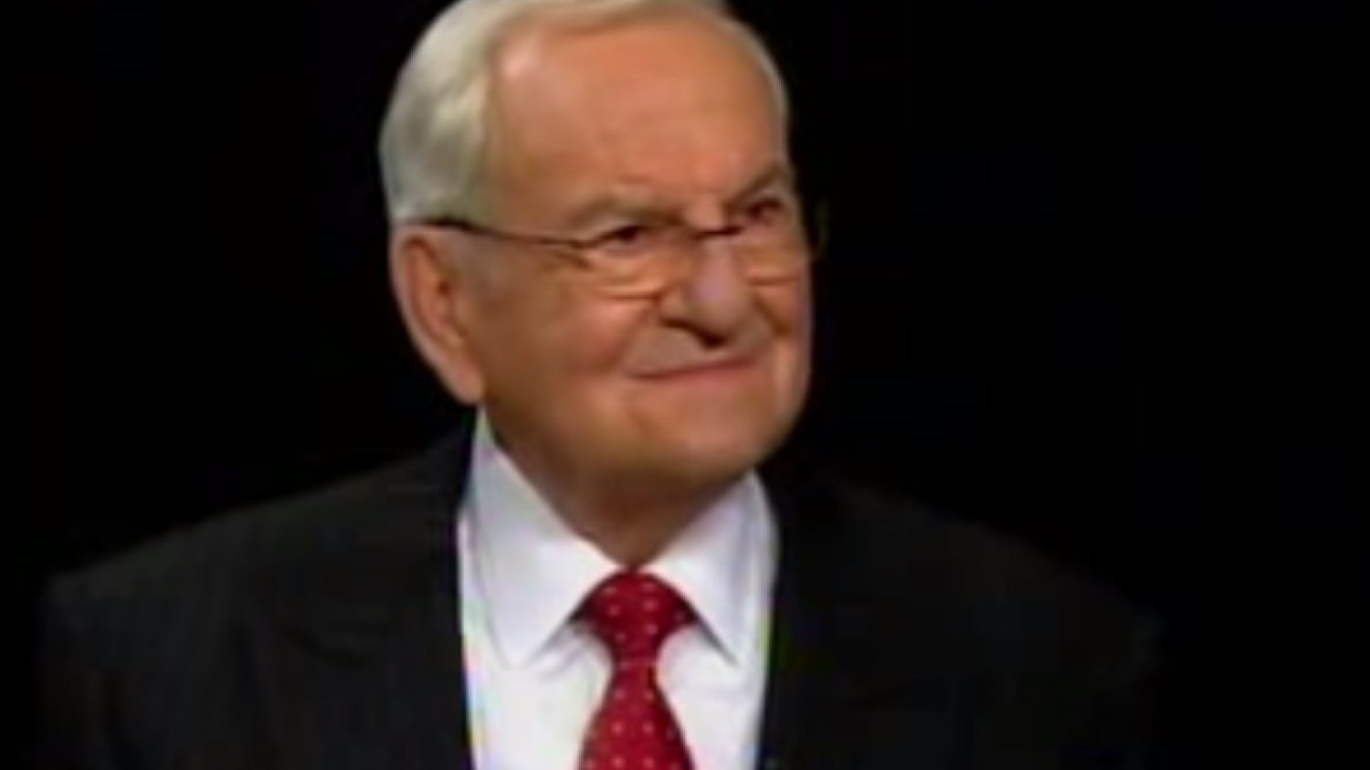 Lee Iacocca w 1978 r. w geście solidarności z pracownikami Chryslera, który przechodził kryzys finansowy, zredukował swoje wynagrodzenie do 1 dolara rocznie.