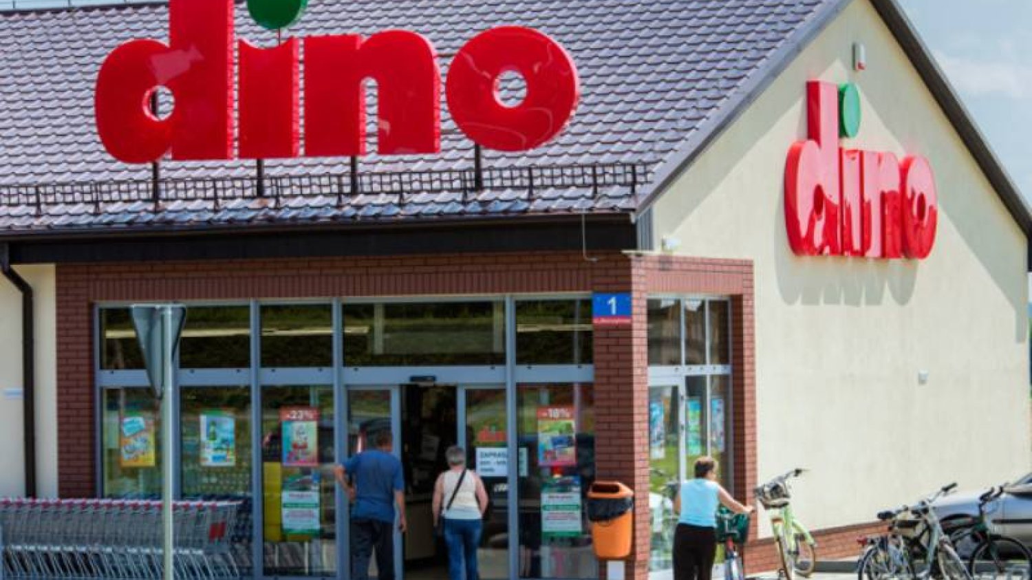 Market Dino zwolnił pracowniczkę za truskawki.