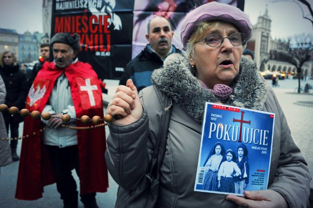 PolRegio w ramach głośniej akcji „Różaniec do granic”, oferuje swoim klientom bilety za złotówkę na trasach prowadzących do przygranicznych miejscowości, które postanowiły dołączyć do wspólnej modlitwy