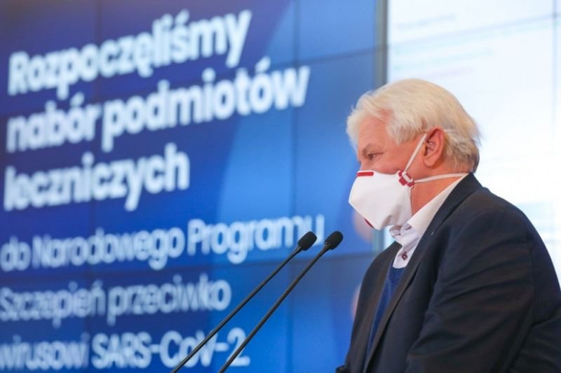 Prof. Horban nie widzi powodów zakazywania pasterki.