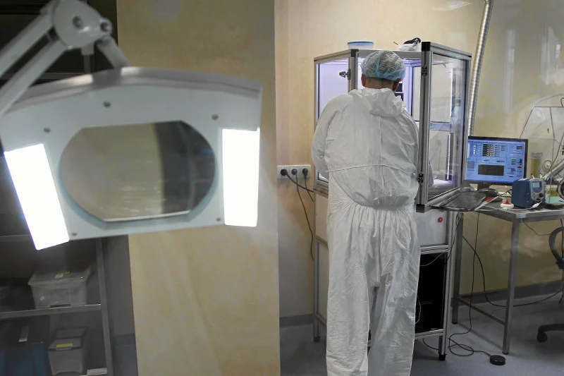 Laboratorium technologiczne pracowni pomp serca w Fundacji Rozwoju Kardiochirurgii im. prof. Zbigniewa Religi w Zabrzu.