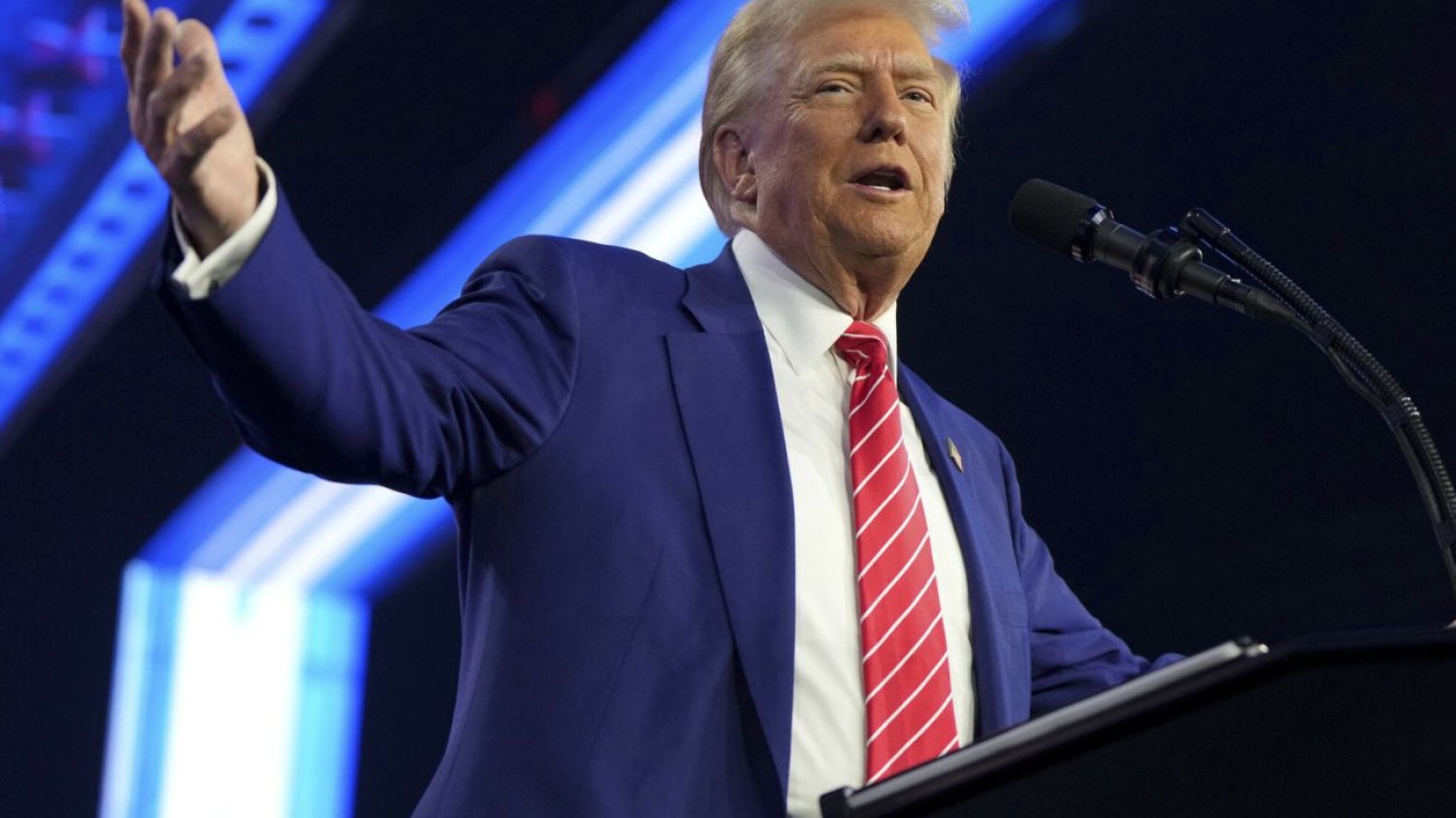 W ostatnim czasie Trump, w przerwach między kolacjami z kolegami-miliarderami, udzielił kilku zaskakujących komentarzy. 
