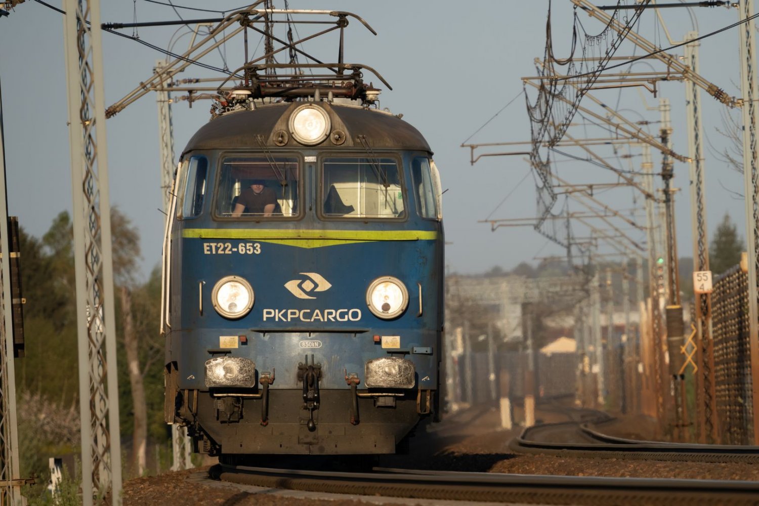 PKP Cargo rzuca wszystko na jedną kartę. 1,2 mld zł, żeby wyrwać się z długów. PKP Cargo.