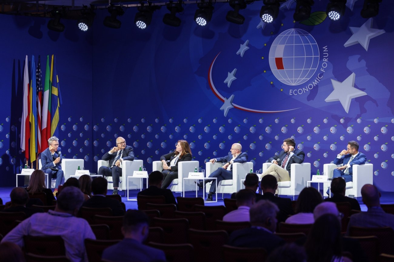 XXXII Forum Ekonomiczne w Karpaczu za nami. W ciągu trzech dni konferencja przyciągnęła ponad 5000 uczestników z 70 państw świata i udostępniła zainteresowanym platformę do dyskusji na ponad 540 debatach.