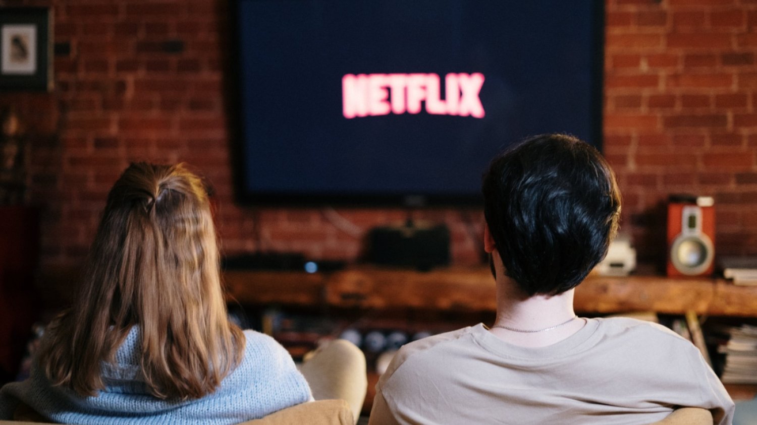 Telewizor, ludzie, Netflix.