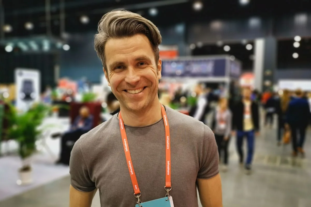 Igor Mróz, autor szkoleń "Zero Bullshit Management"