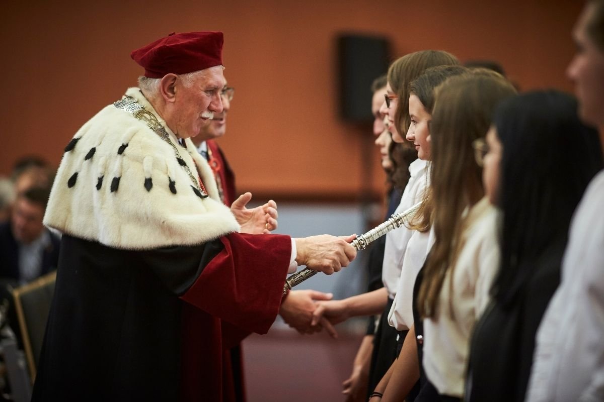 Przez nauczanie zdalne w semestrze zimowym część studentów może przestać wynajmować mieszkania lub pokoje.