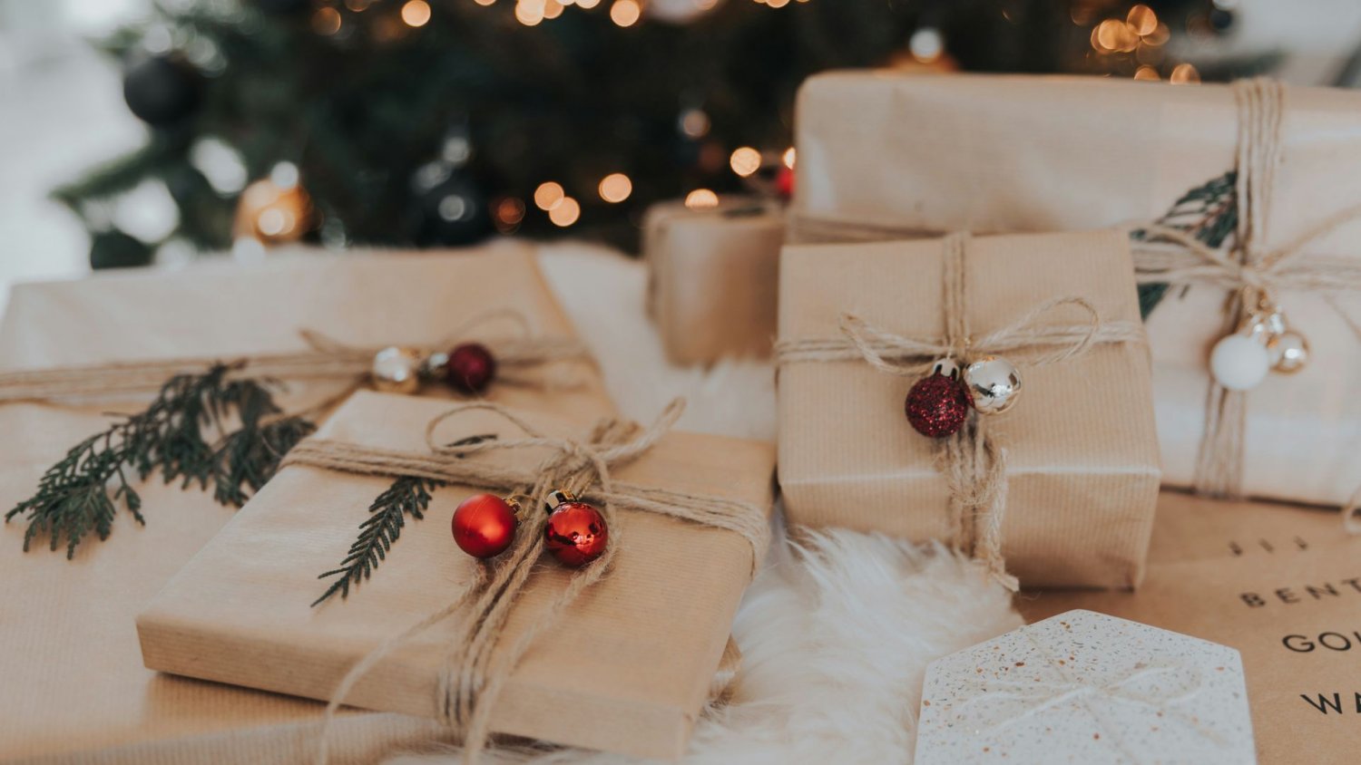 Najpopularniejsze prezenty świąteczne 2025. Lista pomoże niezdecydowanym