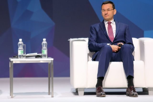 Na ocieplanie wizerunku rządu w pół roku poszedł milion złotych.