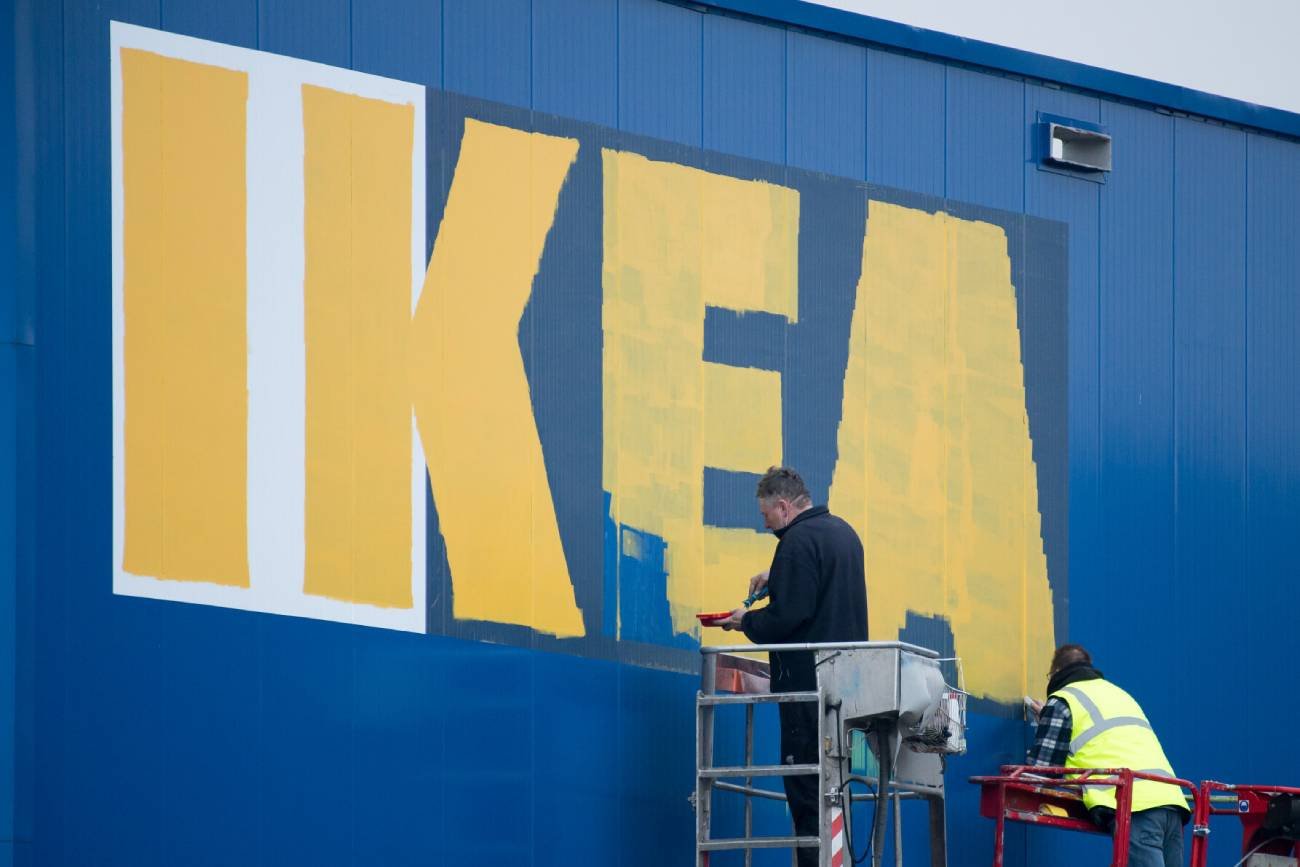 Logo IKEA, sklep meblowy