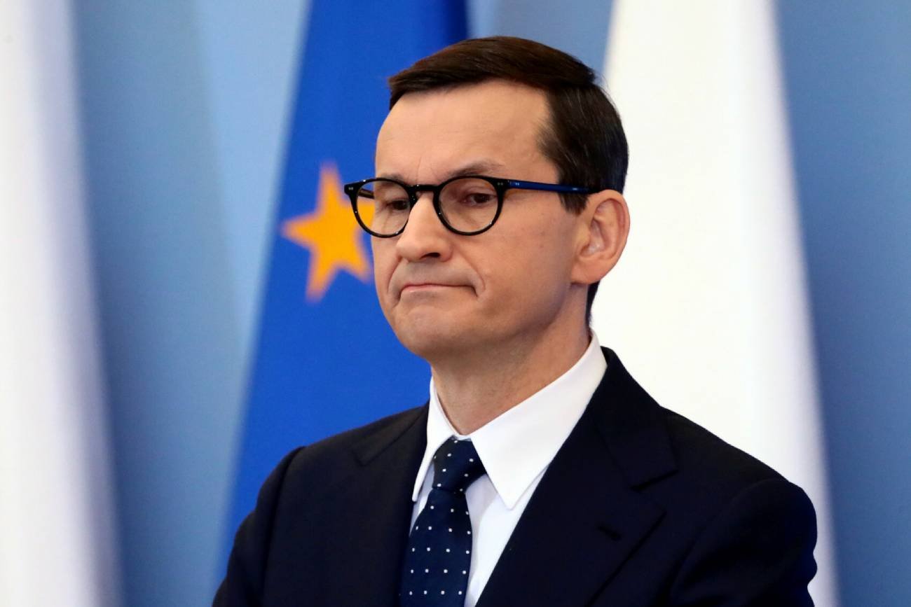 Premier Mateusz Morawiecki pracuje obecnie na dwóch stanowiskach.