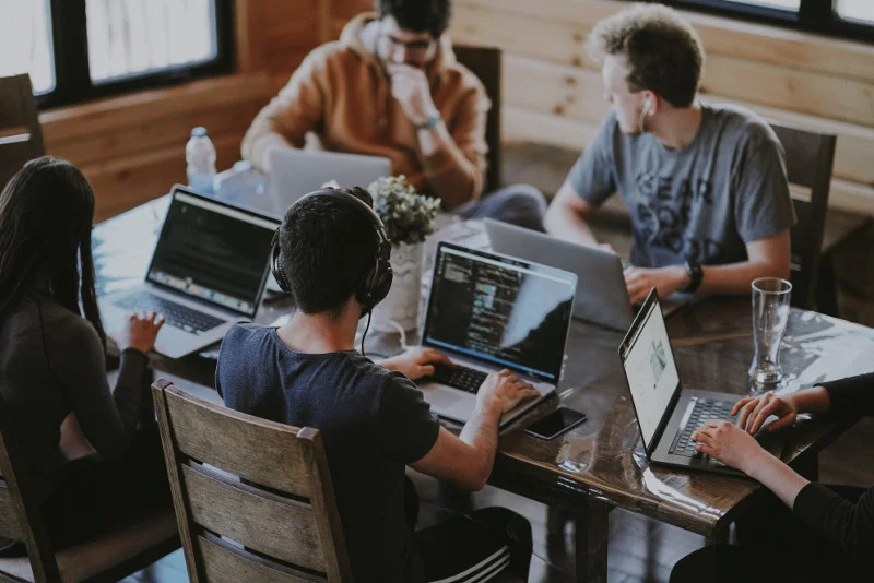 Korporacje nie współpracują ze startupami? Citi przeczy tej tezie