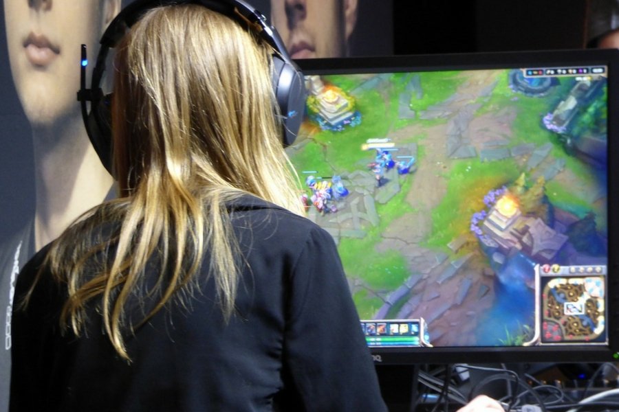 Im większy kąt widzenia, tym ciemniejszy obraz - obiecuje HP.