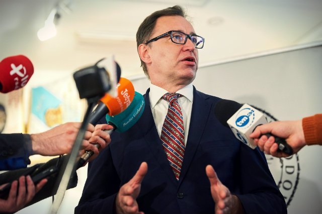 Instytut Pamięci Narodowej wydał w marcu 23 tys. złotych na złotą kartę PKP Intercity na okaziciela.