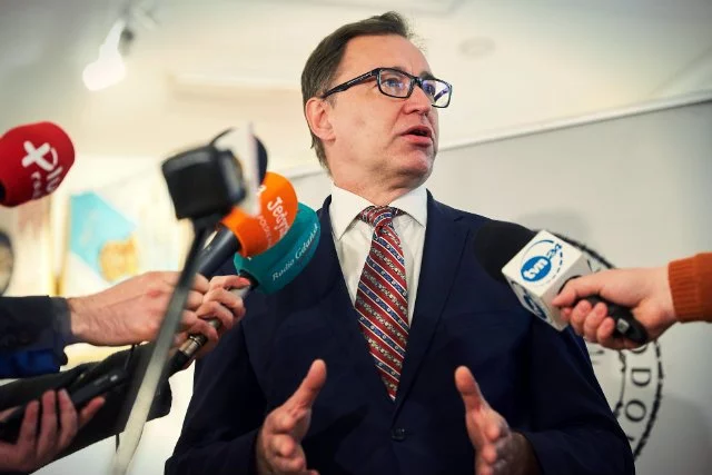 Instytut Pamięci Narodowej wydał w marcu 23 tys. złotych na złotą kartę PKP Intercity na okaziciela.